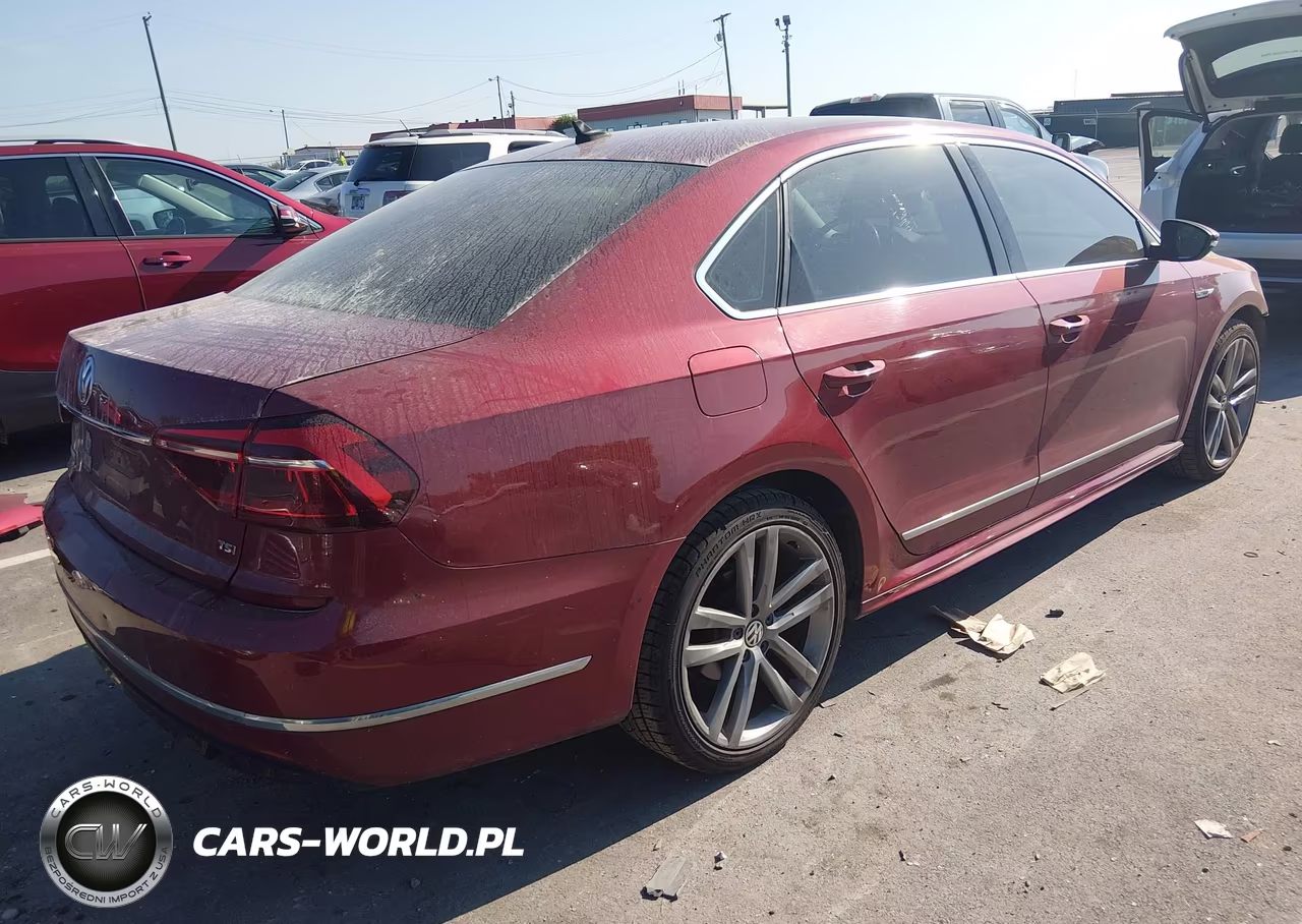 2017 Volkswagen Passat 1.8T R-Line VIN:1VWDT7A34HC017093 - 4