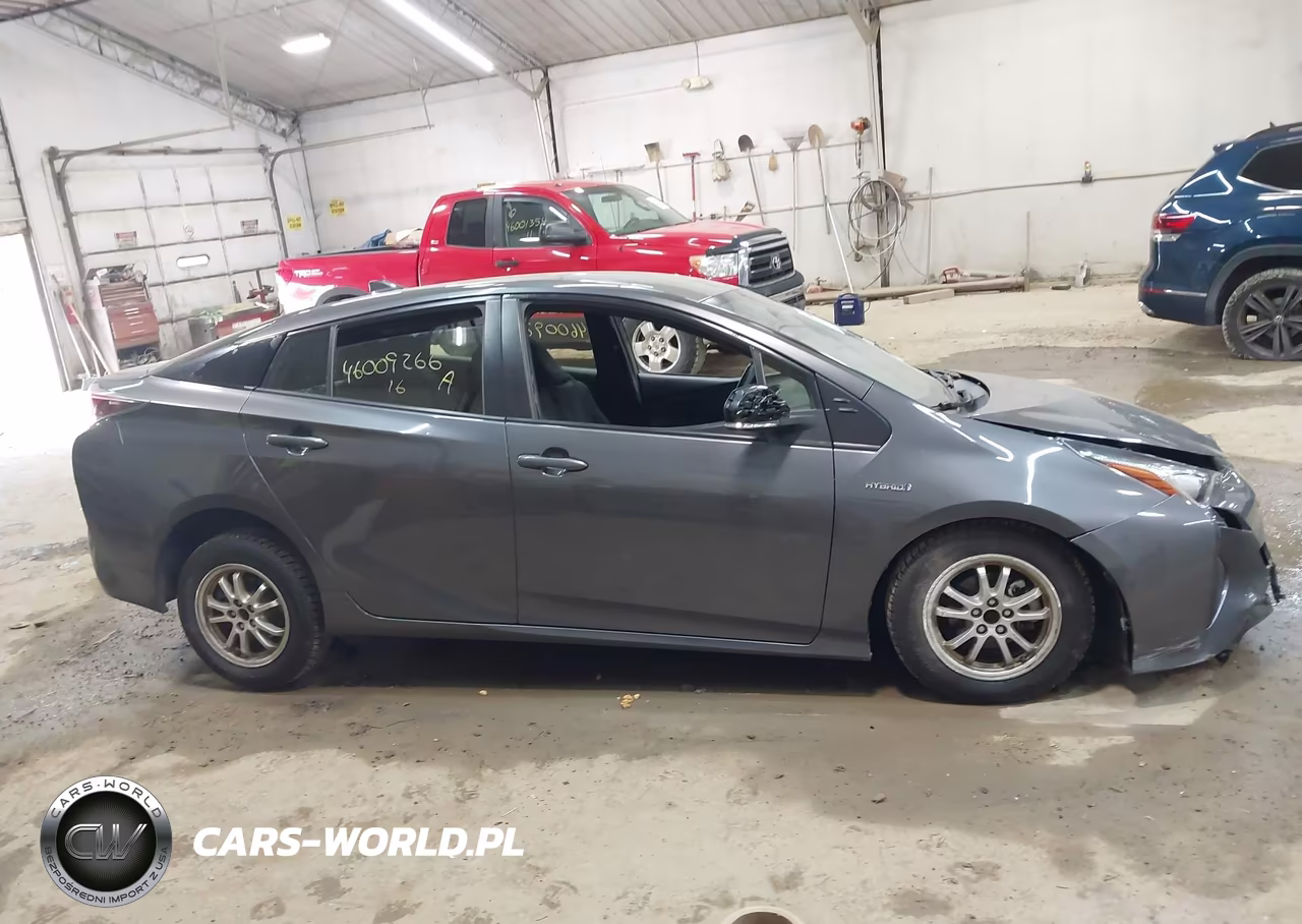 2016 Toyota Prius Two VIN:JTDKBRFU7G3022099 - 12