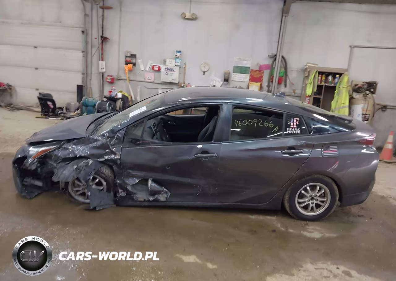 2016 Toyota Prius Two VIN:JTDKBRFU7G3022099 - 13