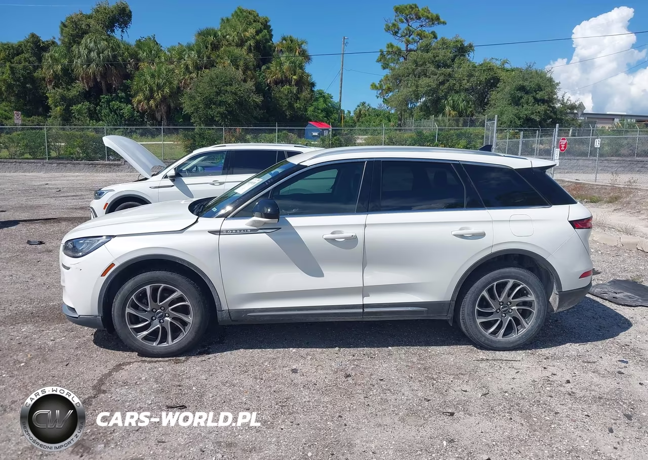 2022 Lincoln Corsair Standard VIN:5LMCJ1C99NUL16564 - 14