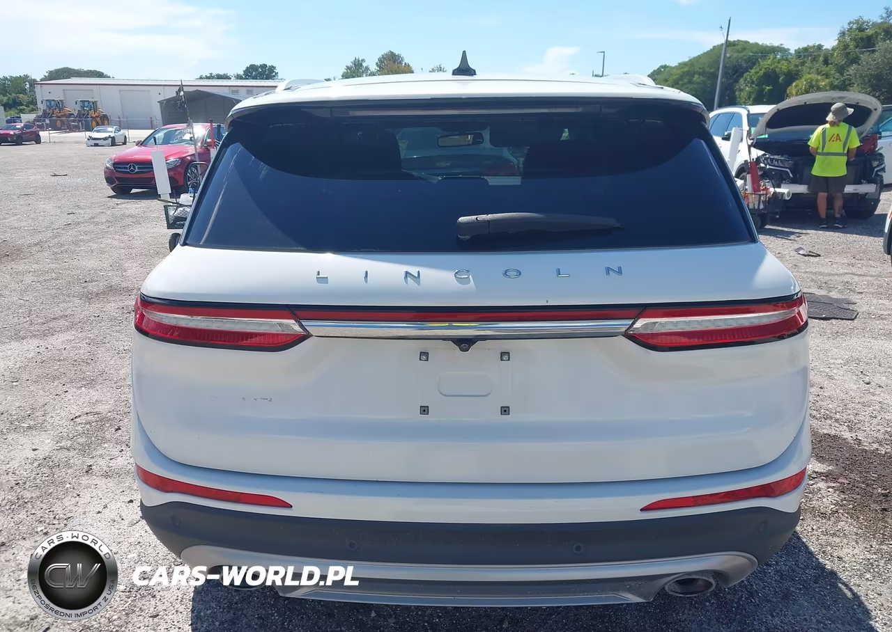 2022 Lincoln Corsair Standard VIN:5LMCJ1C99NUL16564 - 16