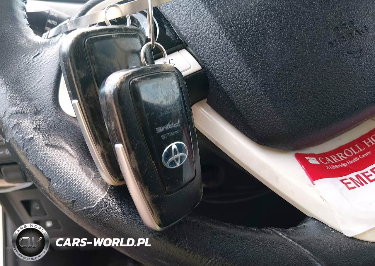 2017 Toyota Prius Prime Premium VIN:JTDKARFP5H3066570 - 11