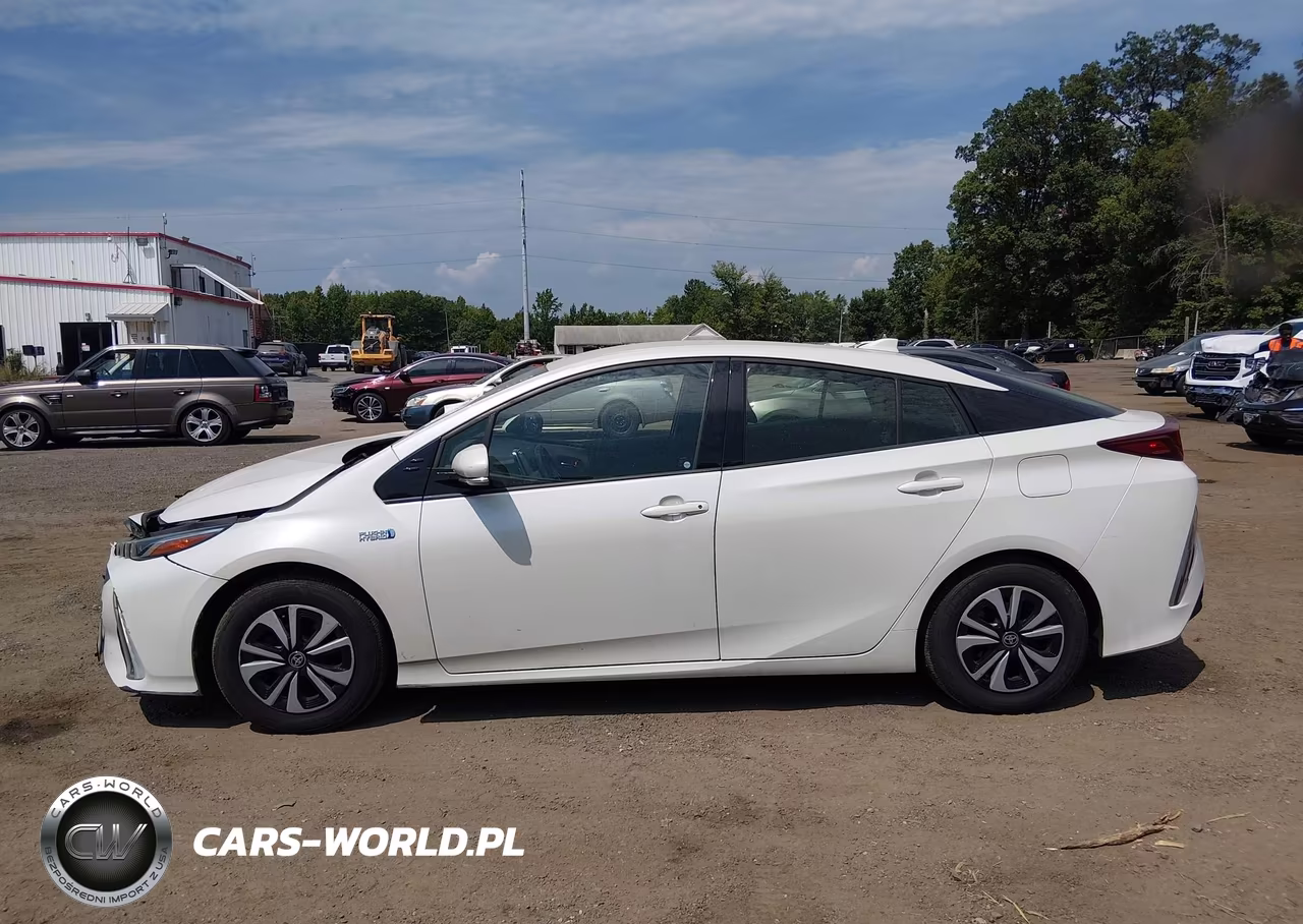 2017 Toyota Prius Prime Premium VIN:JTDKARFP5H3066570 - 14