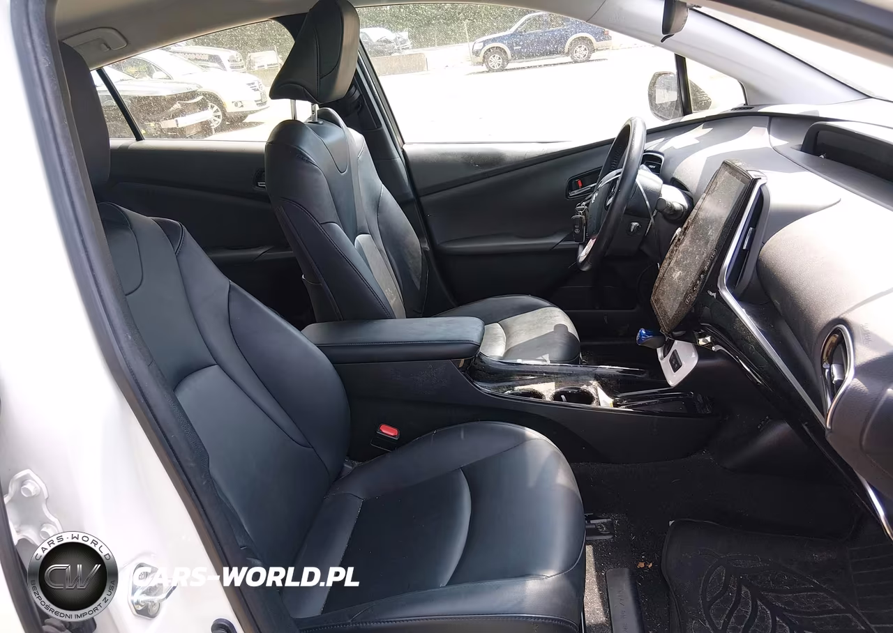 2017 Toyota Prius Prime Premium VIN:JTDKARFP5H3066570 - 5