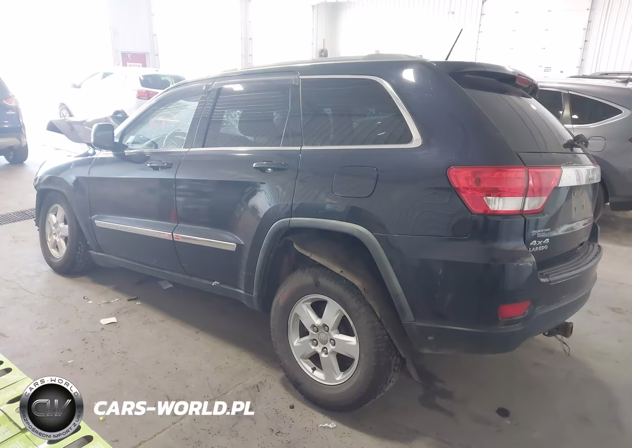 2011 Jeep Grand Cherokee Laredo VIN:1J4RR4GG3BC551154 - 3