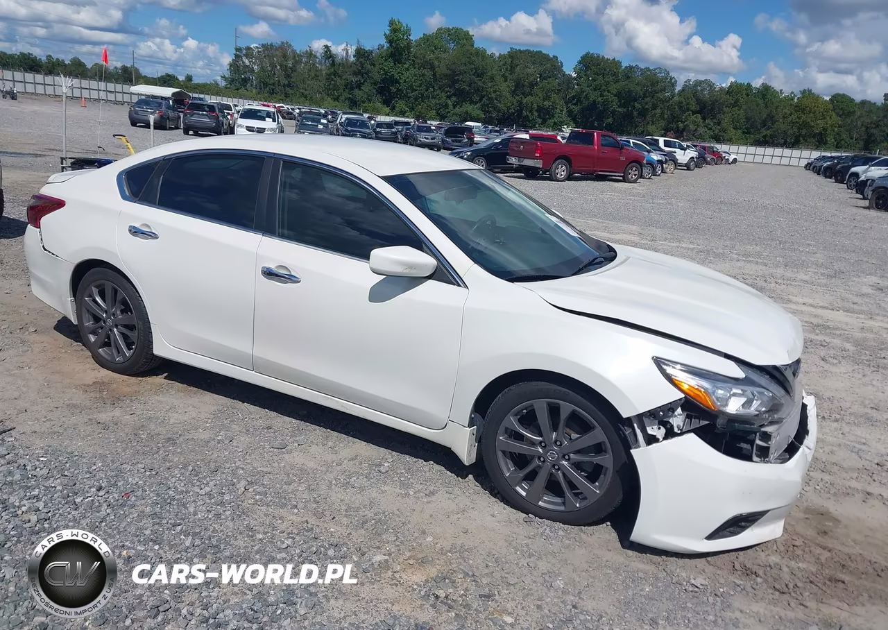 2018 Nissan Altima 2.5 Sr – zdjęcie 1 z 16