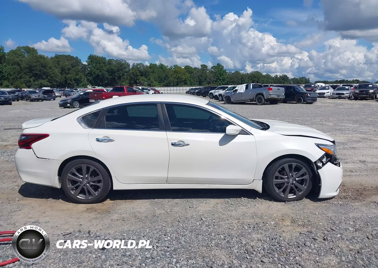 2018 Nissan Altima 2.5 Sr VIN:1N4AL3AP5JC268038 - 13