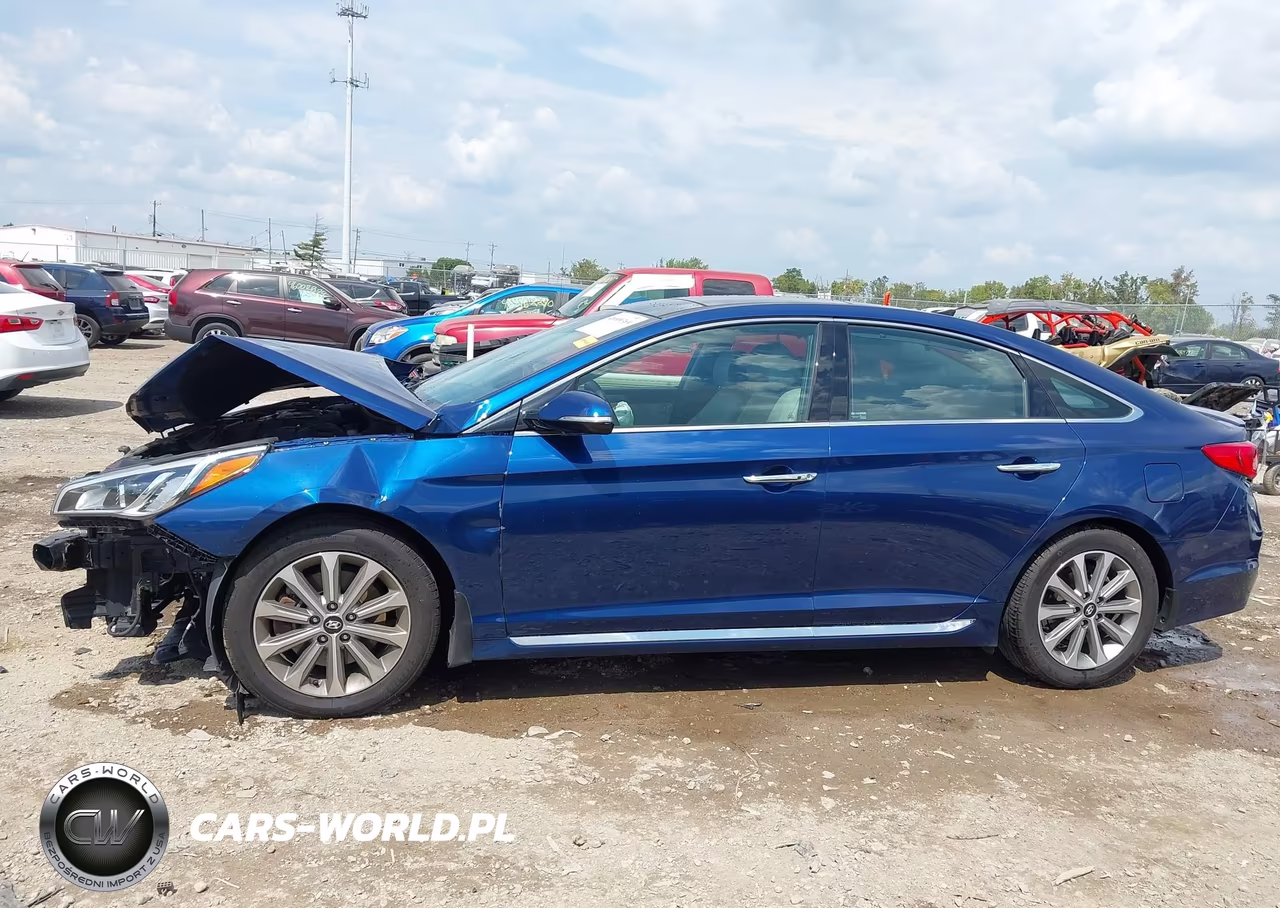 2016 Hyundai Sonata Limited VIN:5NPE34AF2GH296904 - 15