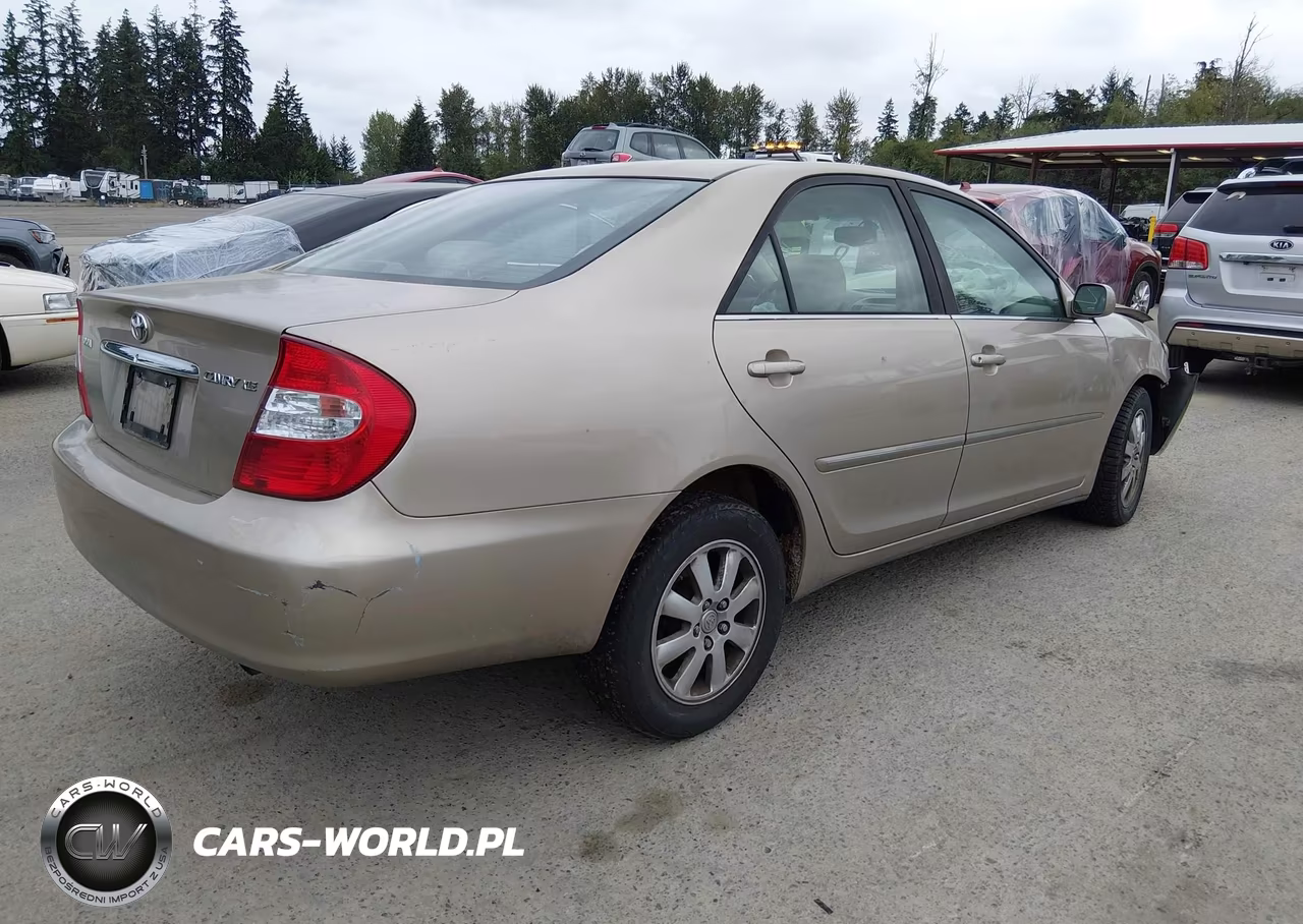 2003 Toyota Camry Xle VIN:JTDBE32K130162606 - 4