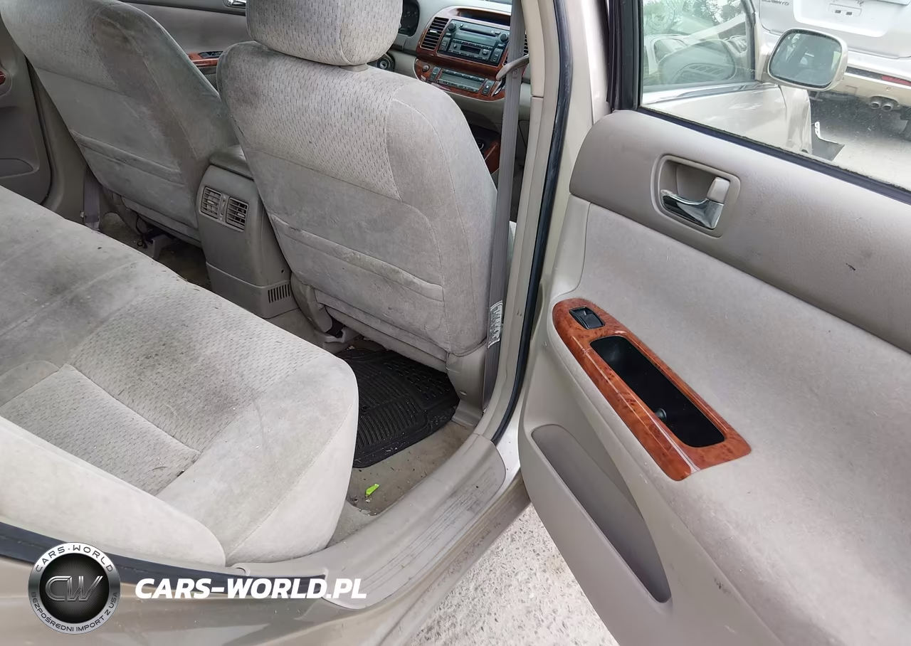 2003 Toyota Camry Xle VIN:JTDBE32K130162606 - 8