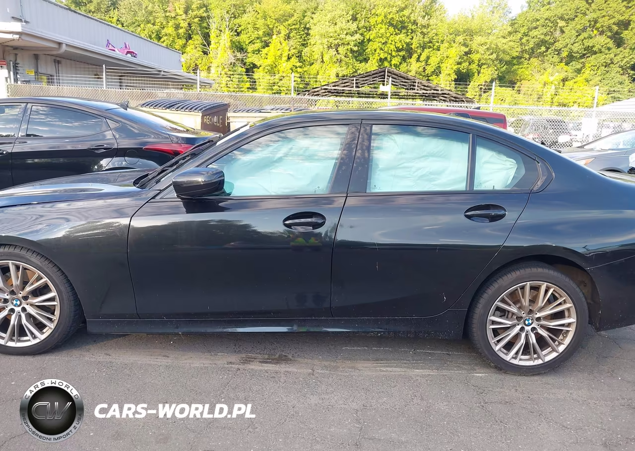 2024 BMW 330I xDrive VIN:3MW89FF09R8E48532 - 13