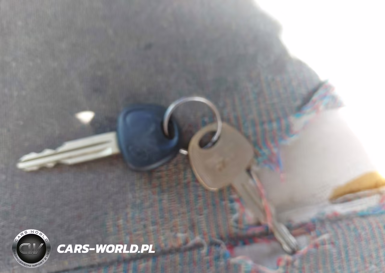 2000 Hyundai Accent Gl VIN:KMHCG45G9YU083286 - 11