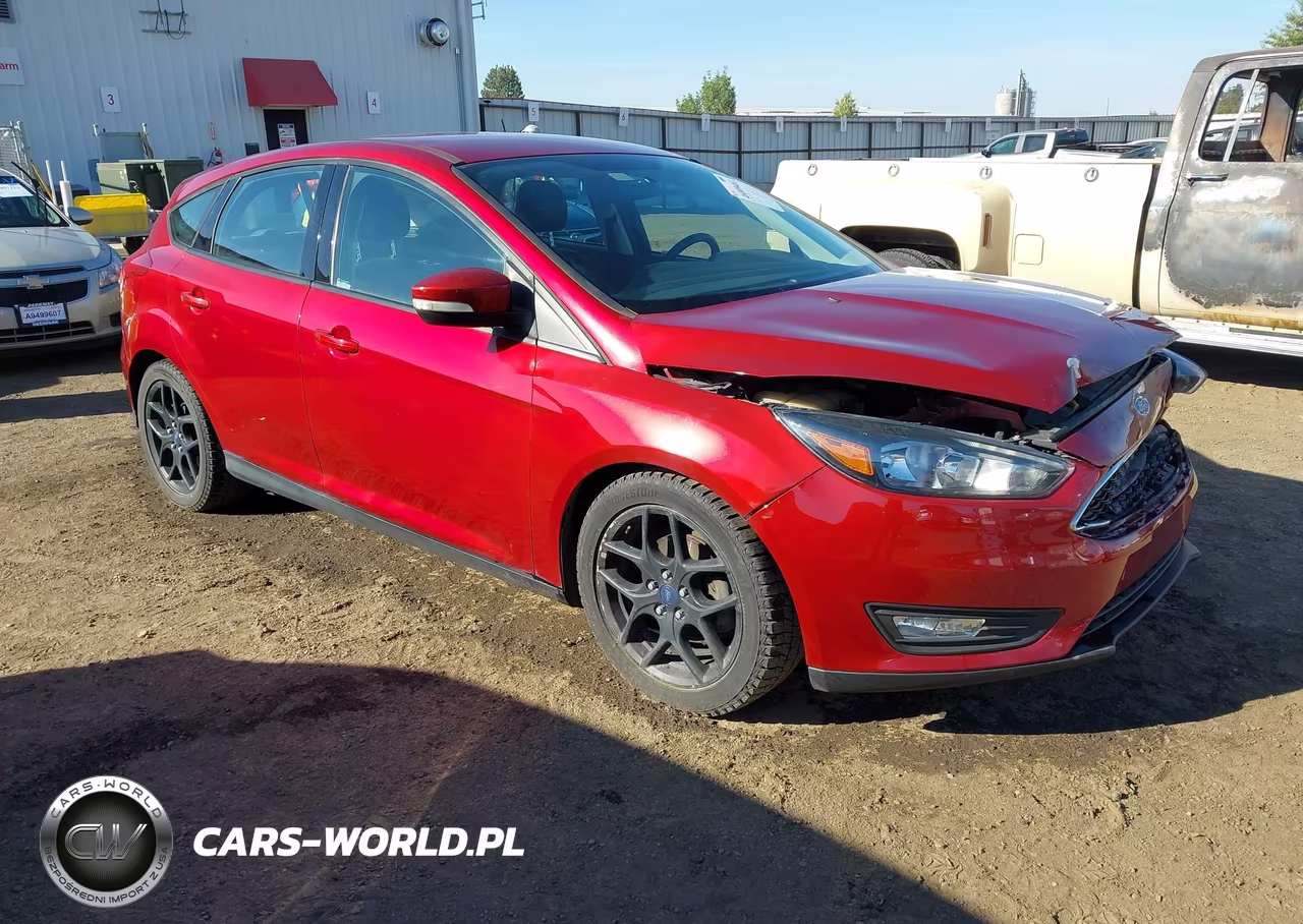 2016 Ford Focus Se VIN:1FADP3K21GL206021 - 1