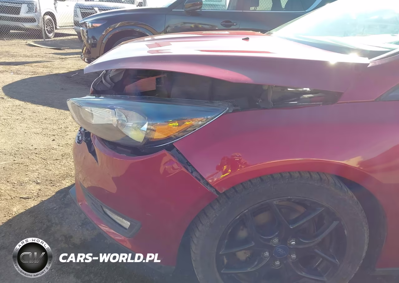 2016 Ford Focus Se VIN:1FADP3K21GL206021 - 18