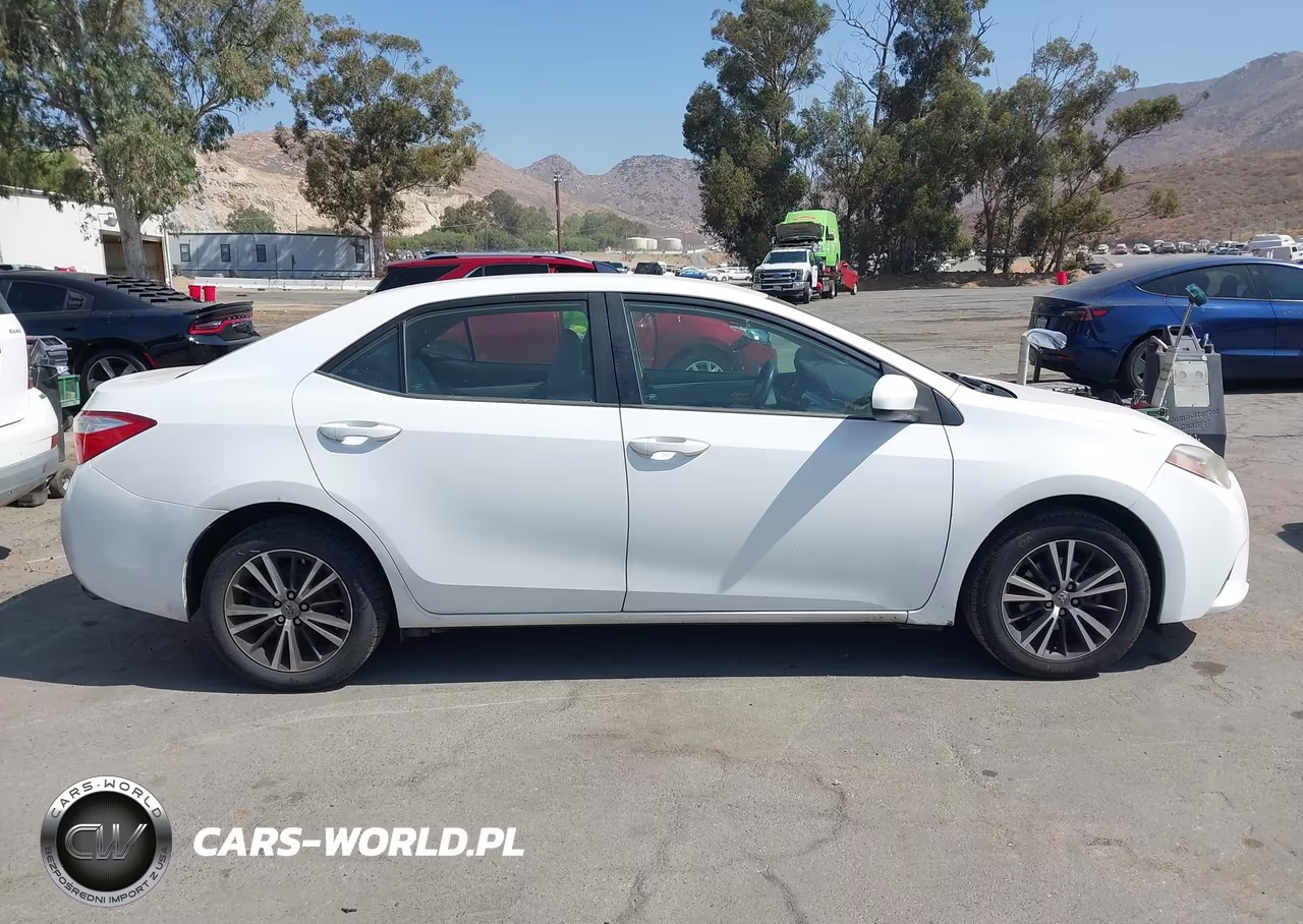 2016 Toyota Corolla Le Plus VIN:5YFBURHE6GP546156 - 13