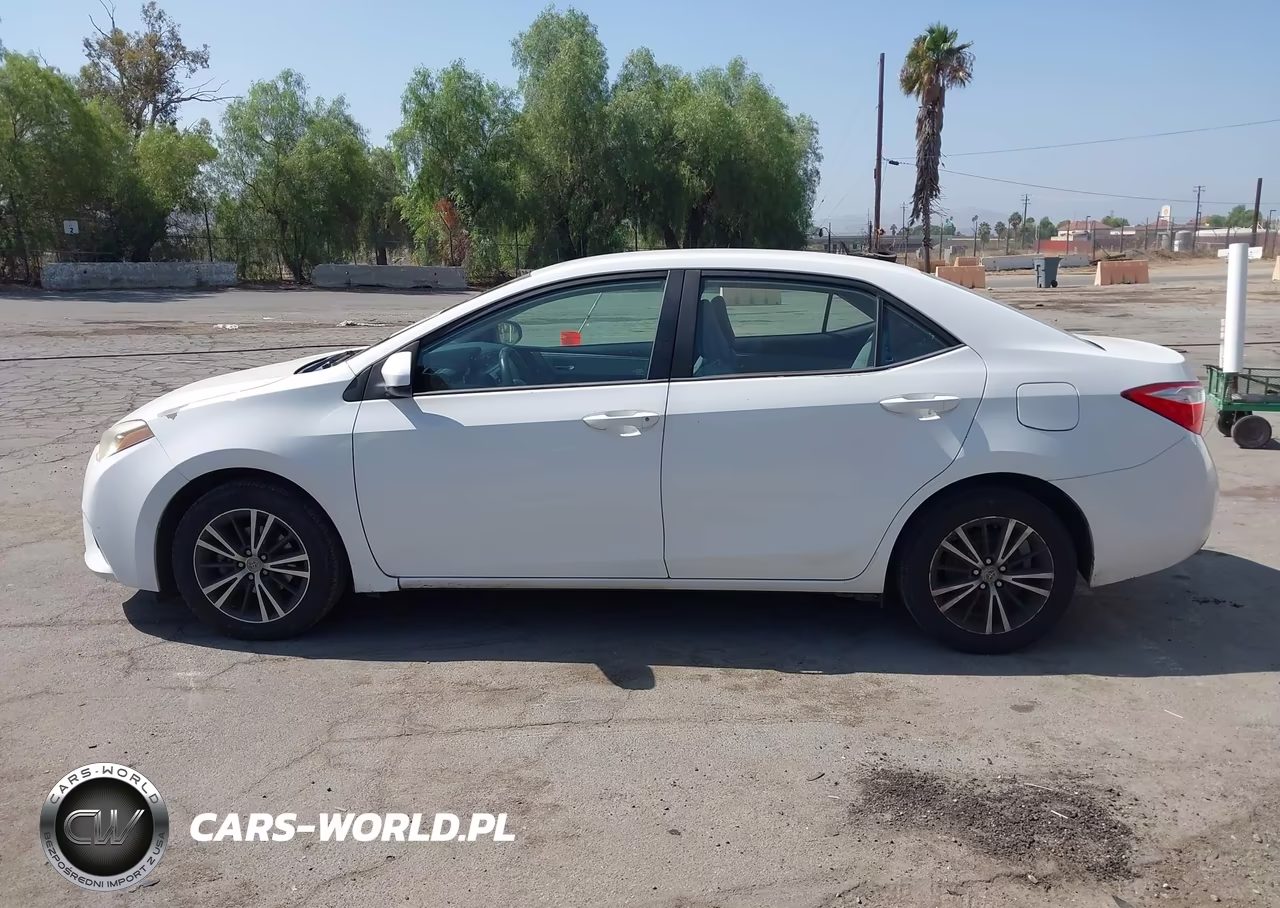 2016 Toyota Corolla Le Plus VIN:5YFBURHE6GP546156 - 14