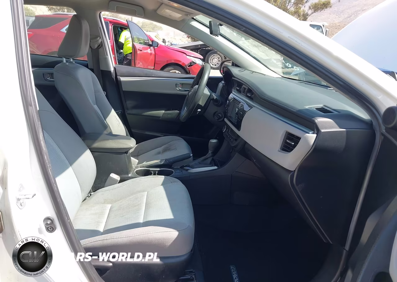 2016 Toyota Corolla Le Plus VIN:5YFBURHE6GP546156 - 5