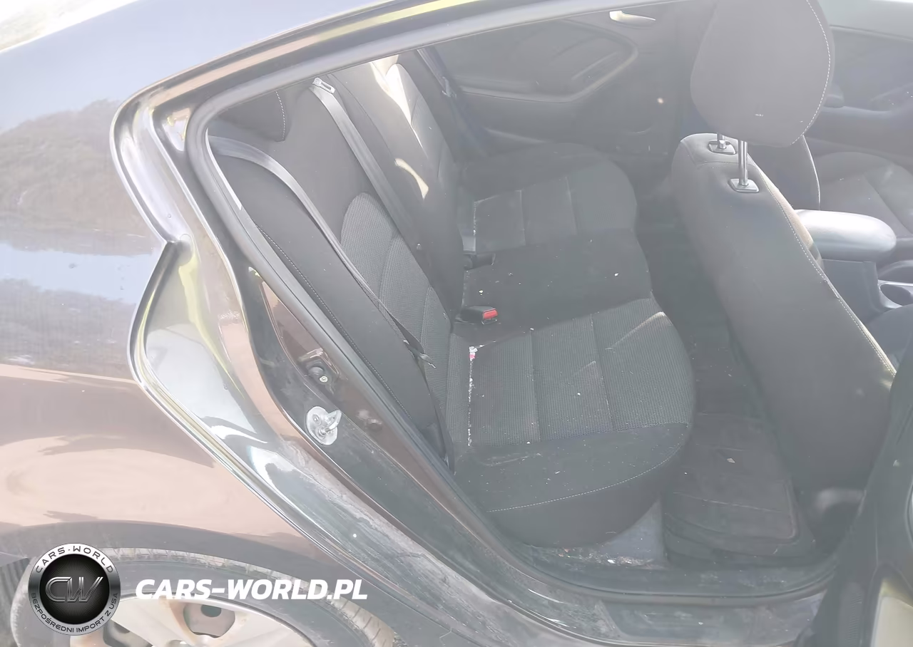 2018 Kia Forte Lx VIN:3KPFK4A71JE185093 - 8