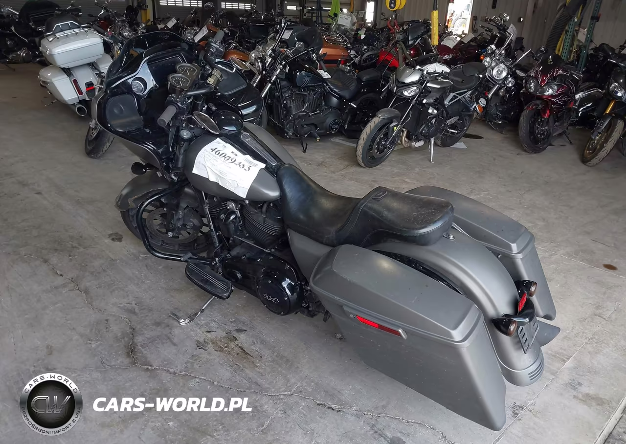 2019 Harley-Davidson Fltrxs VIN:1HD1KTP10KB659796 - 3