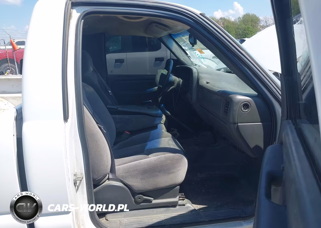 2006 GMC Sierra 1500 Work Truck VIN:3GTEC14X36G251786 - 5