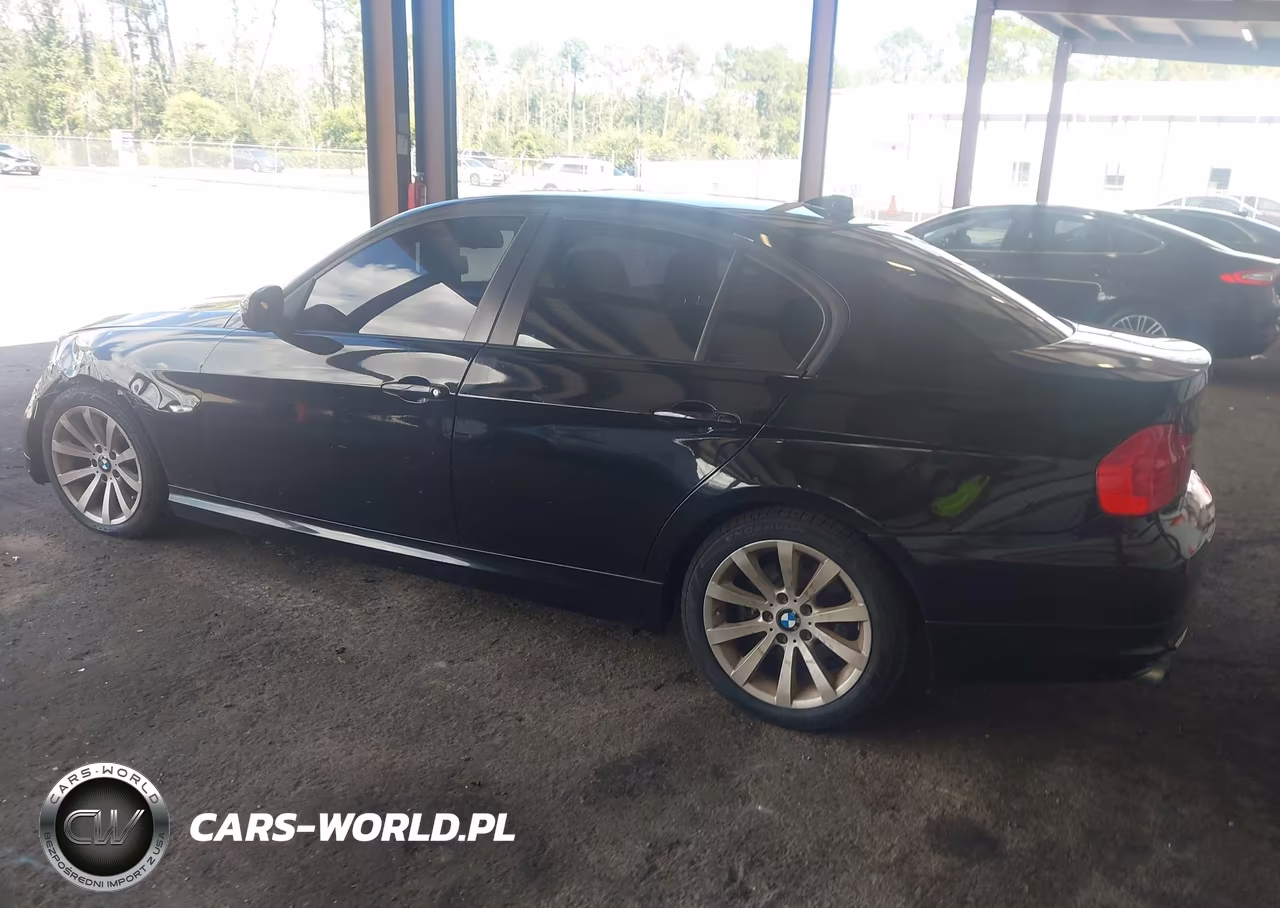 2011 BMW 328I VIN:WBAPH7C58BE676495 - 3