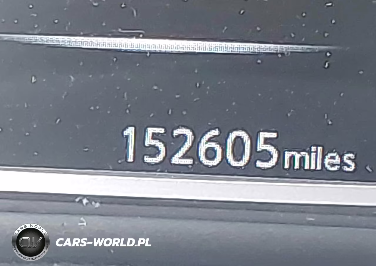 2018 Nissan Sentra S VIN:3N1AB7AP8JY321250 - 15