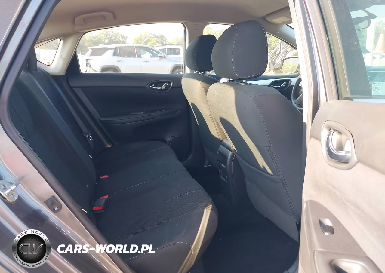 2018 Nissan Sentra S VIN:3N1AB7AP8JY321250 - 8