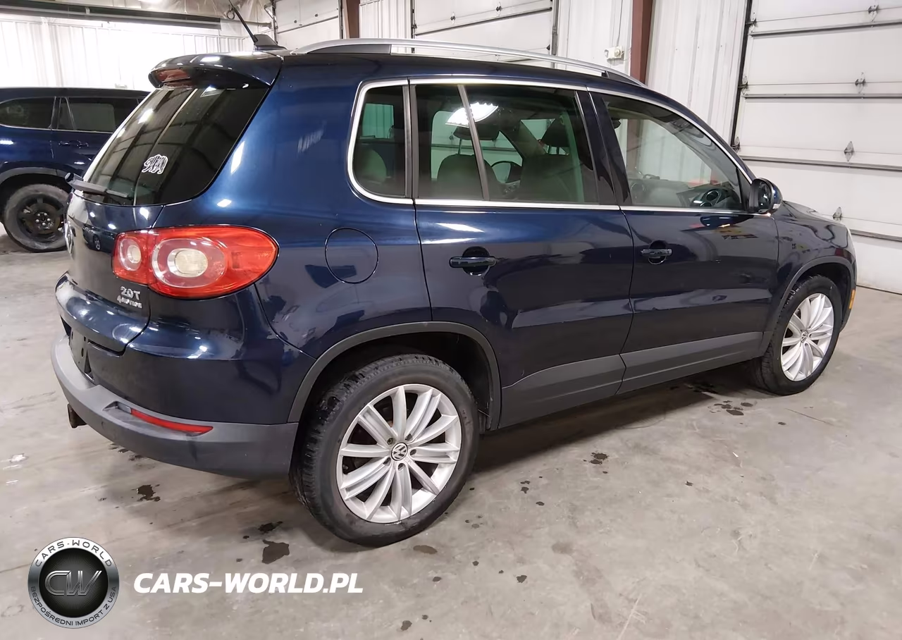2011 Volkswagen Tiguan Sel VIN:WVGBV7AX0BW520306 - 4