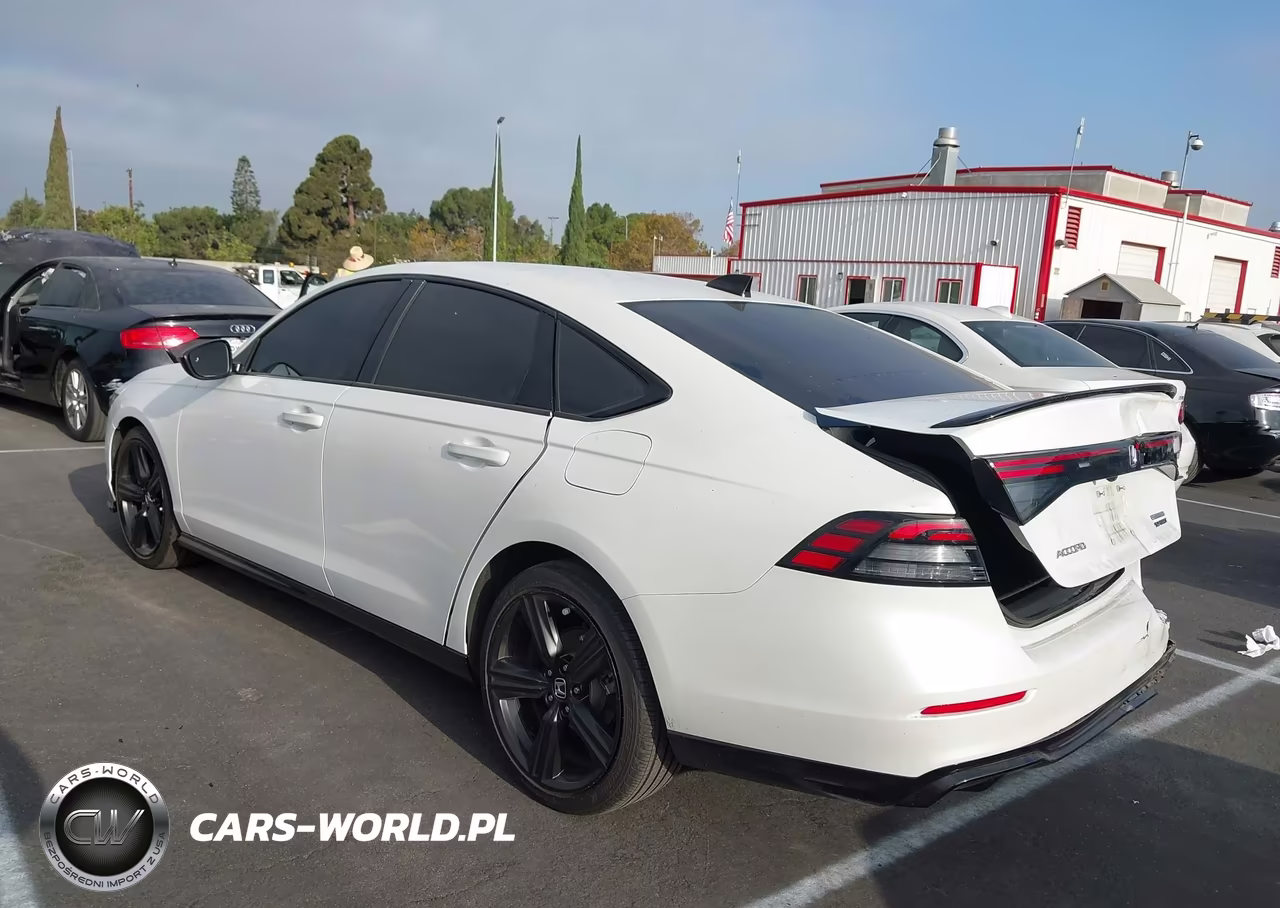 2024 Honda Accord Hybrid Sport-L VIN:1HGCY2F76RA069323 - 3