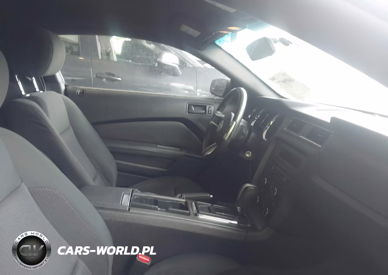2014 Ford Mustang V6 VIN:1ZVBP8AMXE5227689 - 5