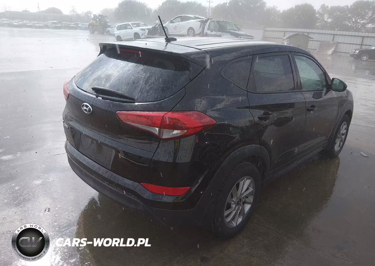 2017 Hyundai Tucson Se VIN:KM8J23A43HU355648 - 4