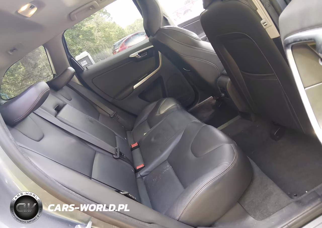 2017 Volvo Xc60 T6 Dynamic VIN:YV449MRR5H2129753 - 8