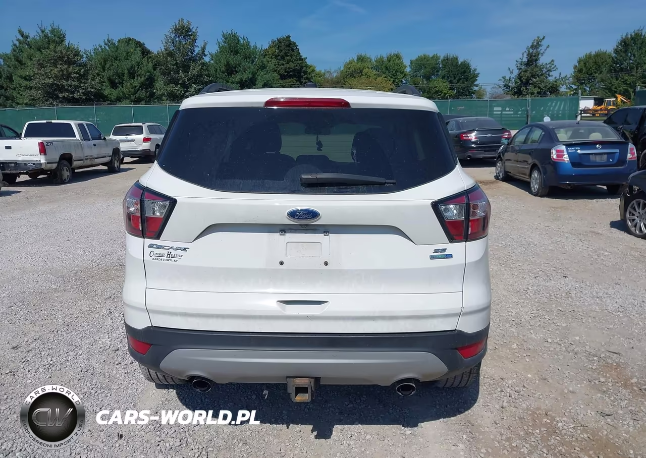 2018 Ford Escape Se VIN:1FMCU9GD2JUA90627 - 17