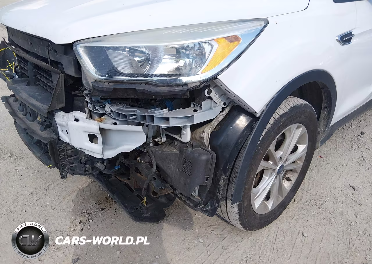 2018 Ford Escape Se VIN:1FMCU9GD2JUA90627 - 18