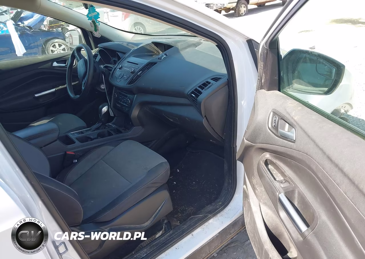 2018 Ford Escape Se VIN:1FMCU9GD2JUA90627 - 5