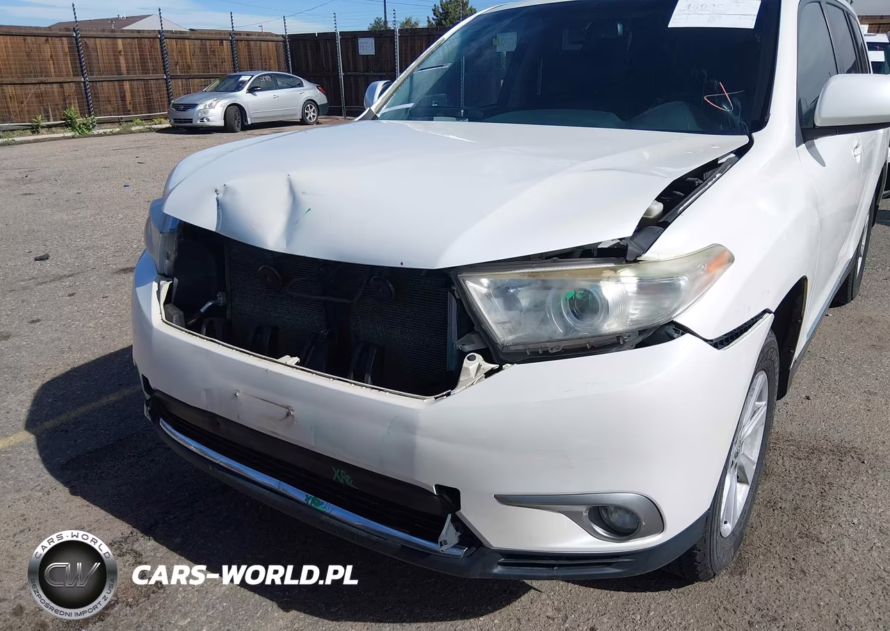2013 Toyota Highlander Se V6 VIN:5TDBK3EH3DS240942 - 13