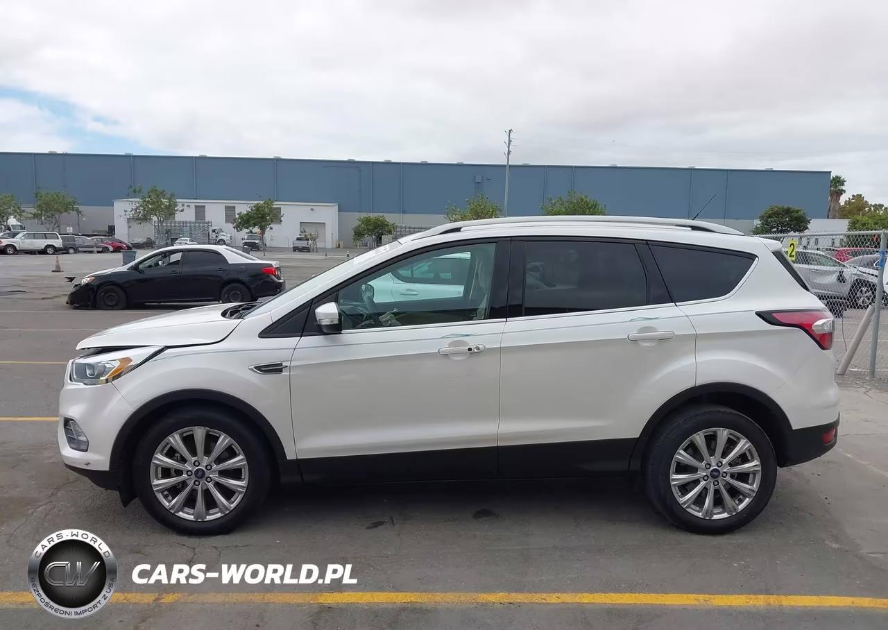 2017 Ford Escape Titanium VIN:1FMCU0JD5HUA62013 - 15