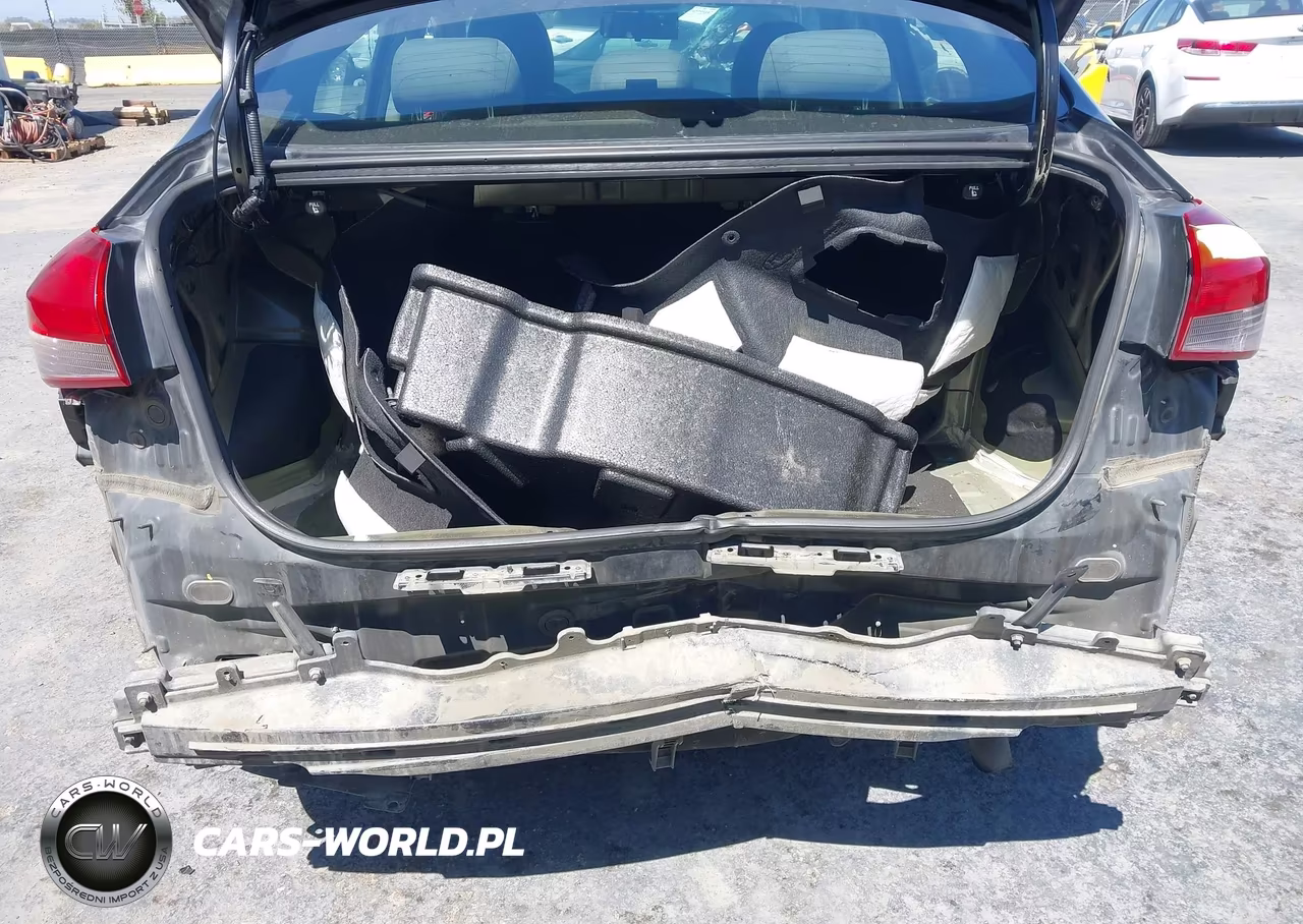 2017 Kia Forte Lx VIN:3KPFK4A79HE009869 - 6