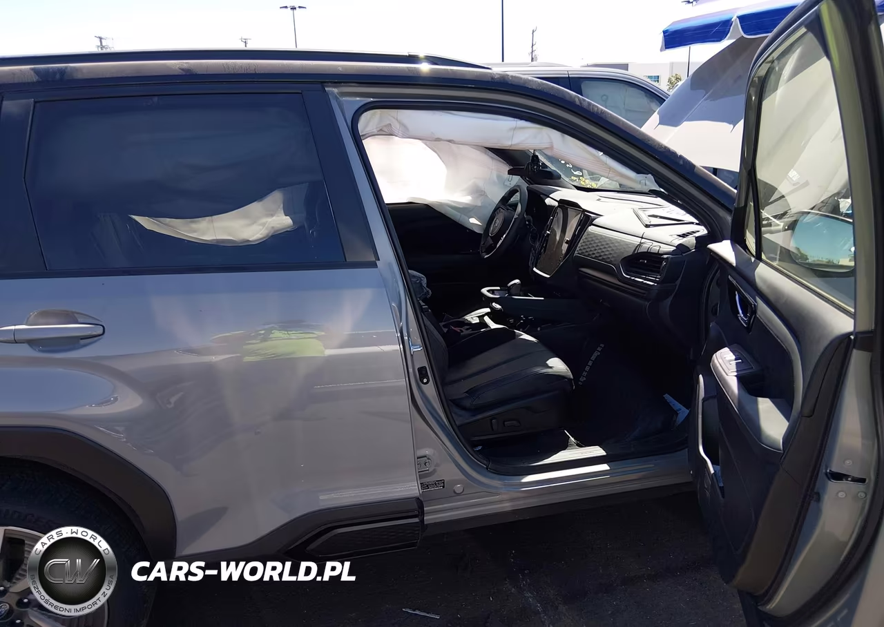 2025 Subaru Forester Touring Hybrid VIN:JF2SLSTD5SH455801 - 5