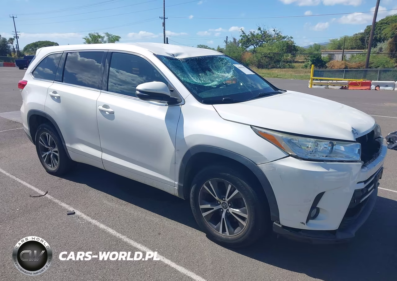 2017 Toyota Highlander Le