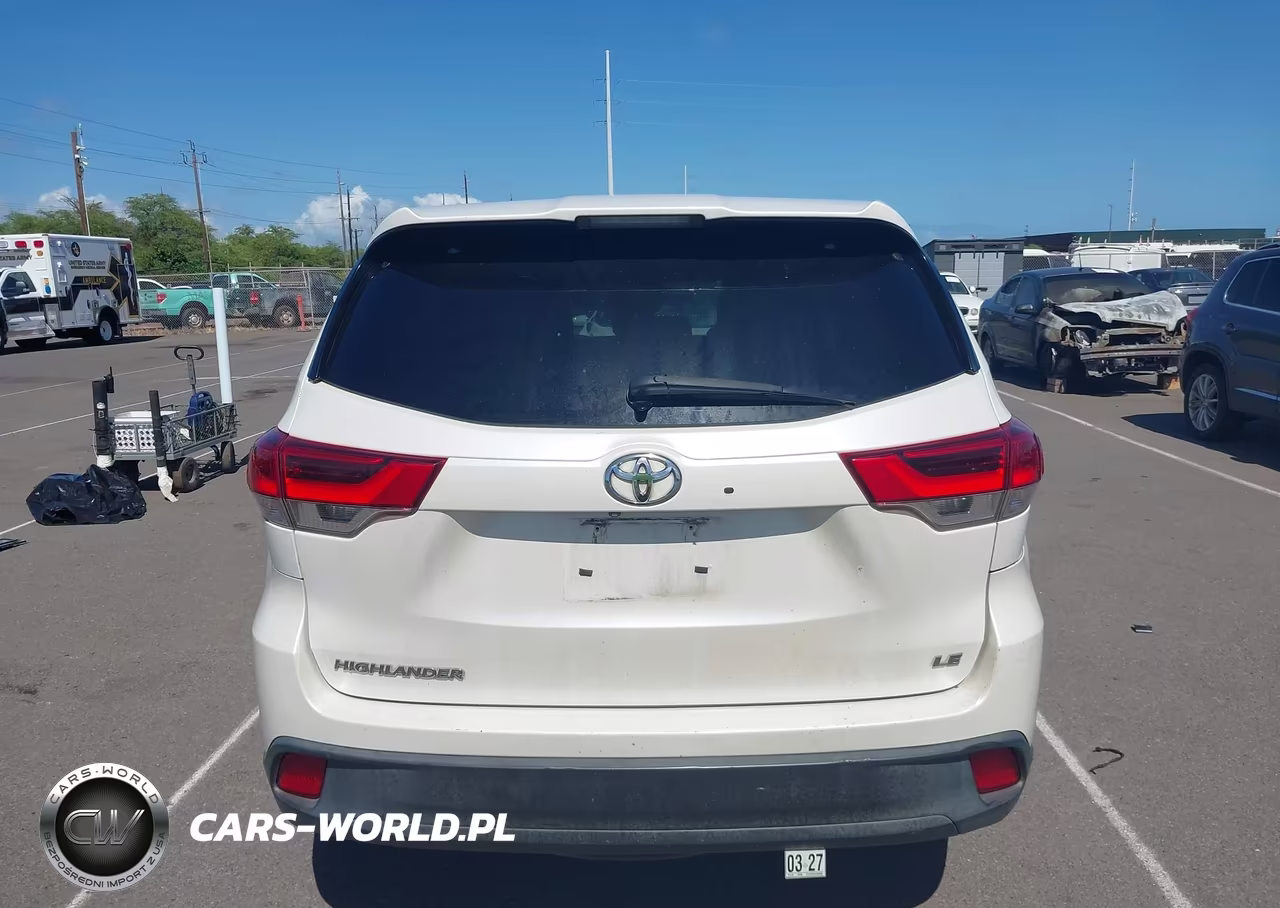 2017 Toyota Highlander Le VIN:5TDZZRFH4HS229028 - 17