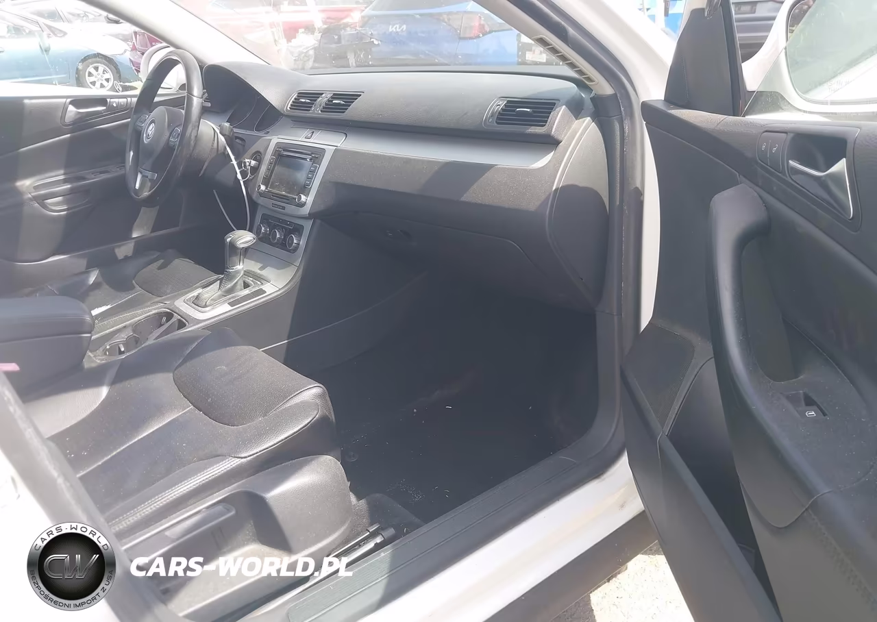 2010 Volkswagen Passat Komfort VIN:WVWJM7AN0AE081596 - 5