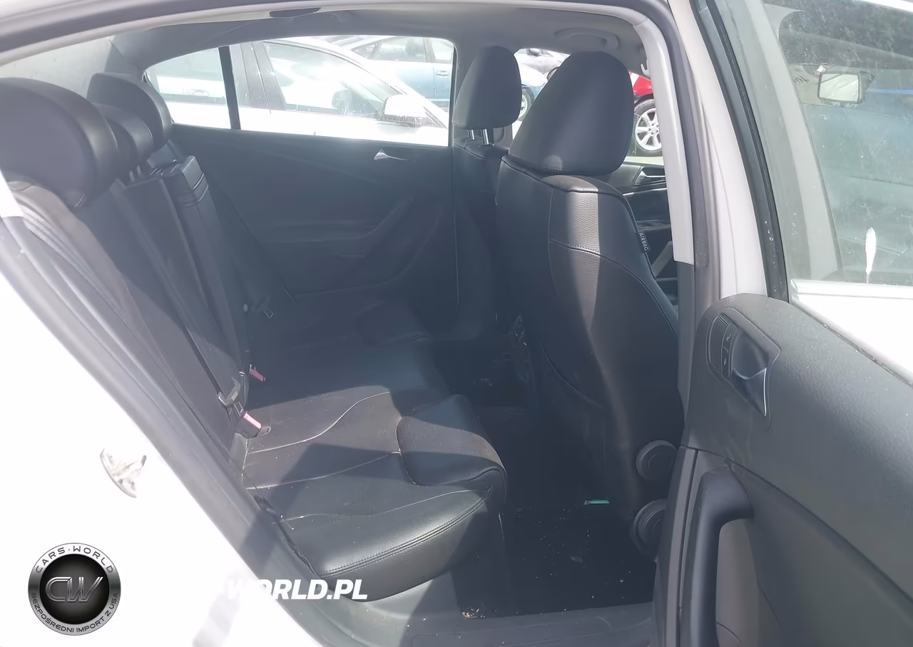 2010 Volkswagen Passat Komfort VIN:WVWJM7AN0AE081596 - 8