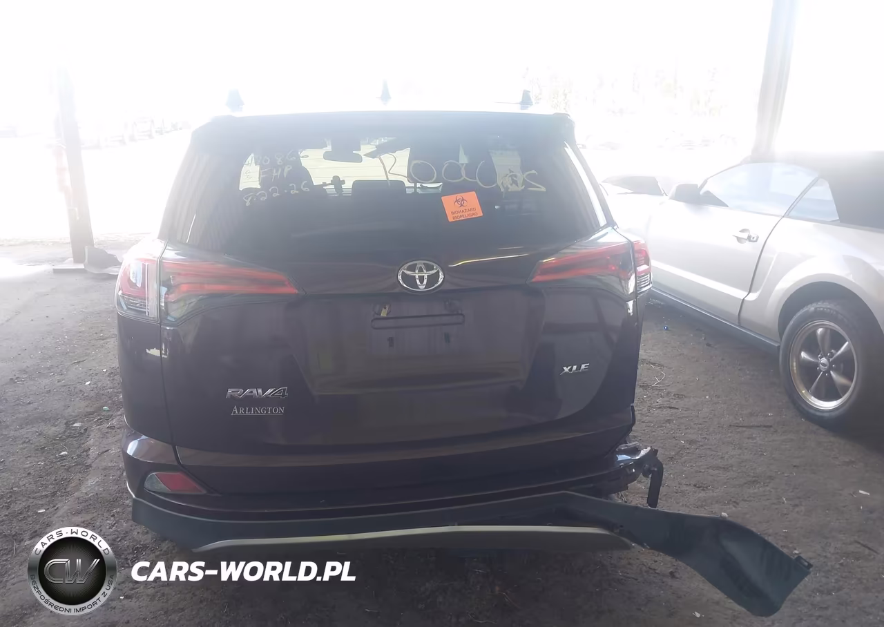 2018 Toyota Rav4 Xle VIN:2T3WFREV0JW470866 - 16