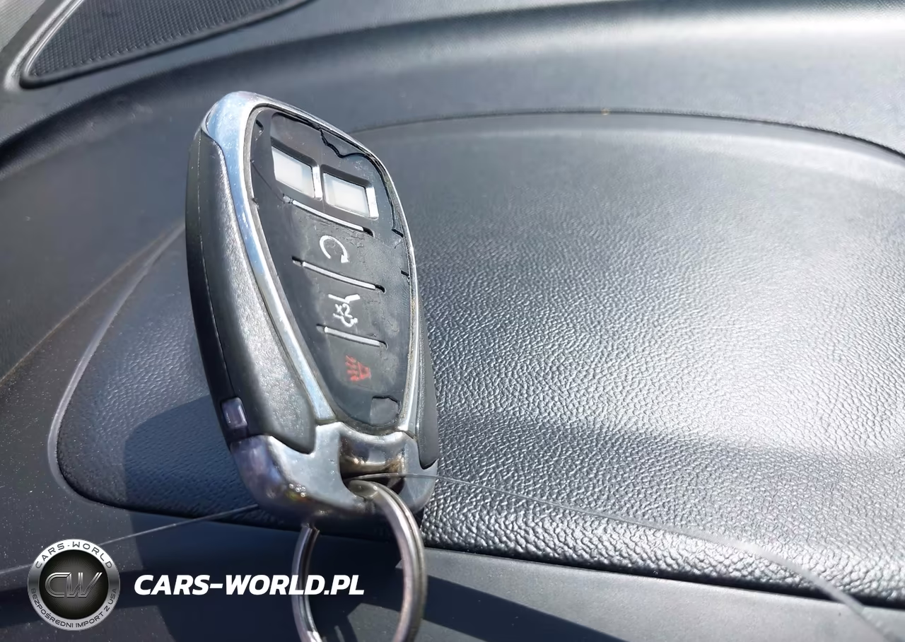 2018 Chevrolet Equinox Premier VIN:2GNAXMEV7J6196322 - 11