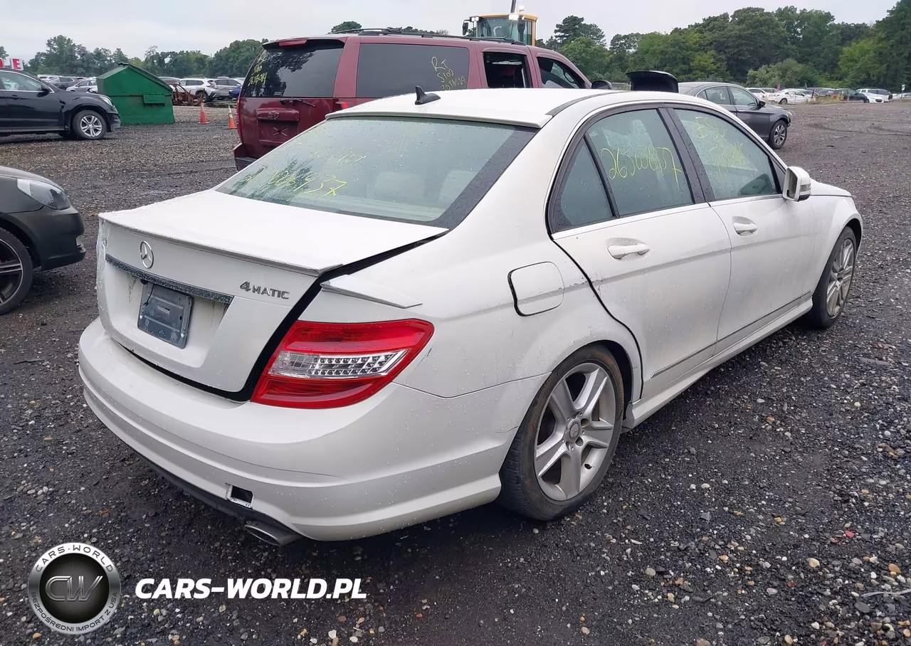 2010 Mercedes-Benz C 300 Sport 4Matic VIN:WDDGF8BB4AF383570 - 4
