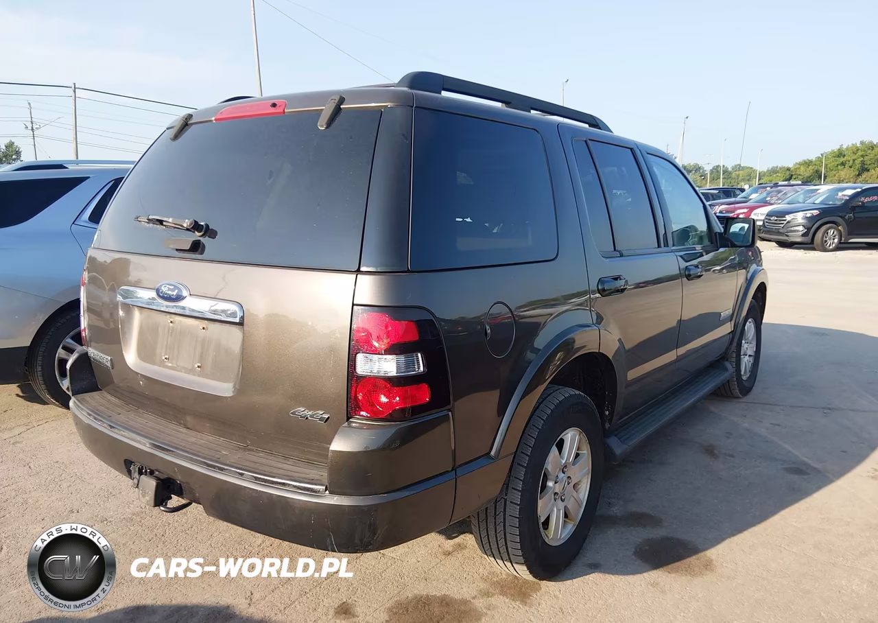 2008 Ford Explorer Xlt VIN:1FMEU73E28UA29610 - 4