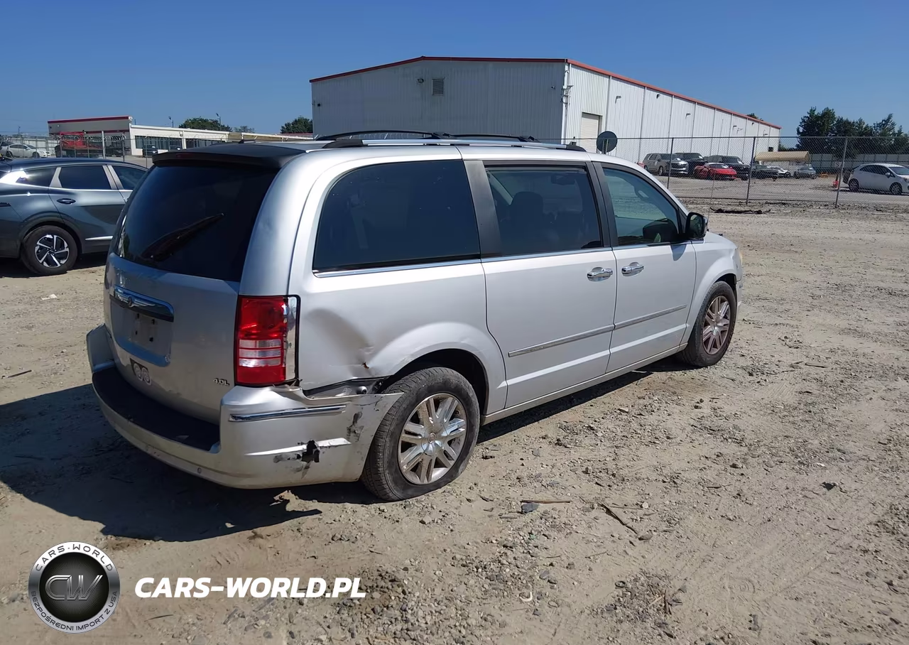 2008 Chrysler Town & Country Limited VIN:2A8HR64X58R631758 - 4