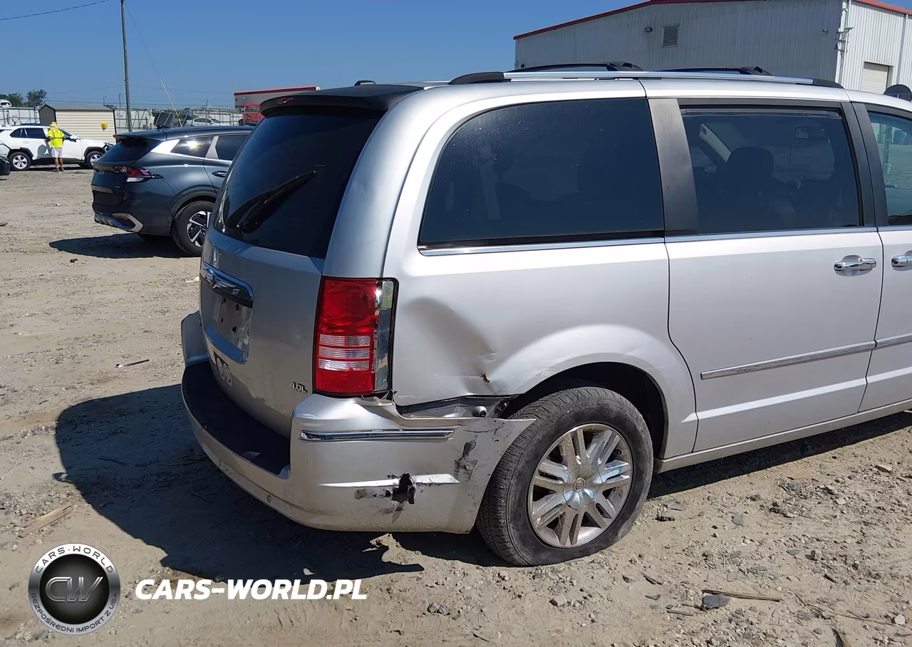 2008 Chrysler Town & Country Limited VIN:2A8HR64X58R631758 - 6