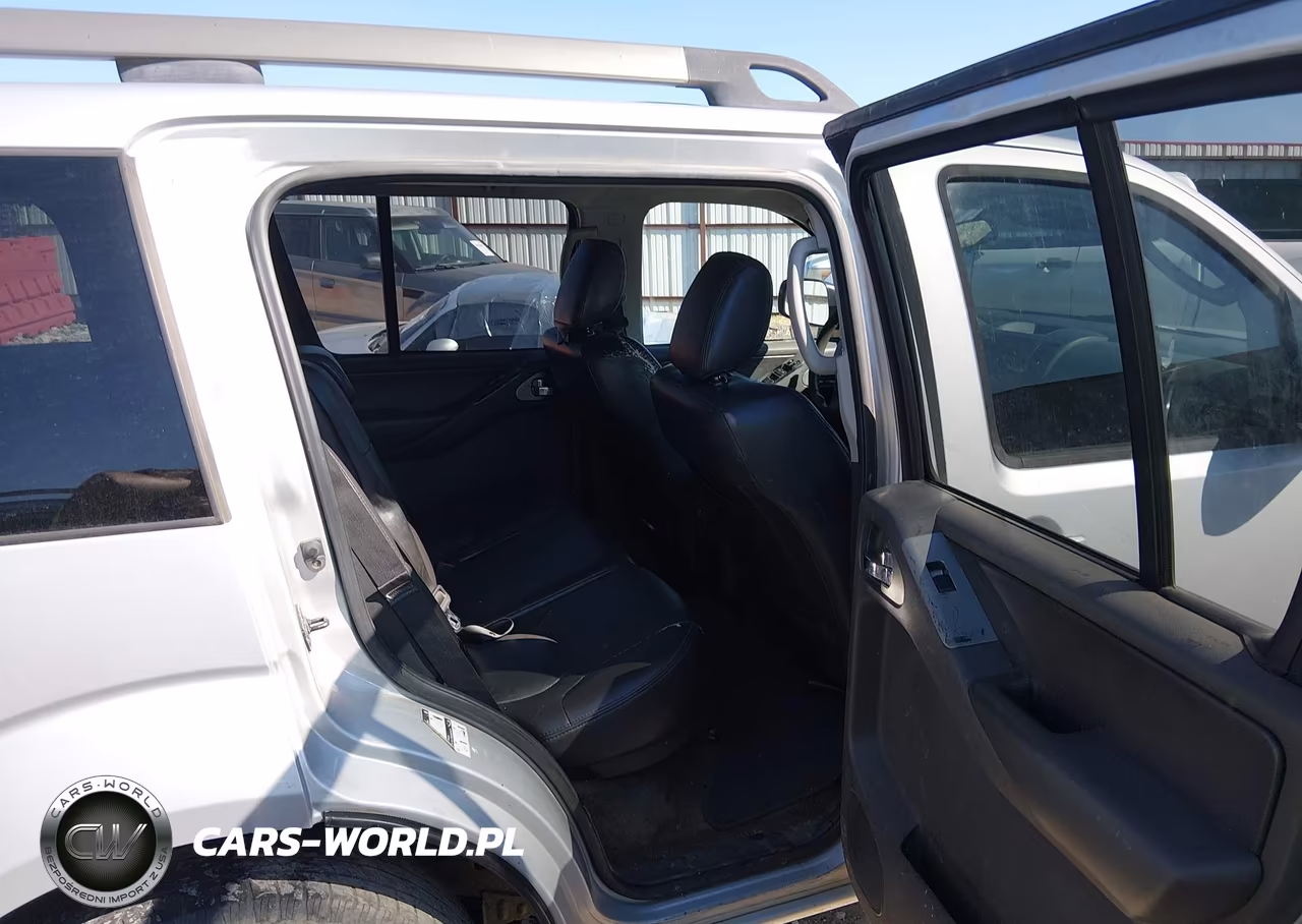 2012 Nissan Pathfinder S VIN:5N1AR1NN9CC623958 - 8